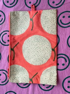 BAGGU large yubari cantaloupe fruit collectible flat pouch